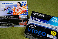SALEのBDディスクを何枚か査収～　BD-RE1枚840円は安い～♪